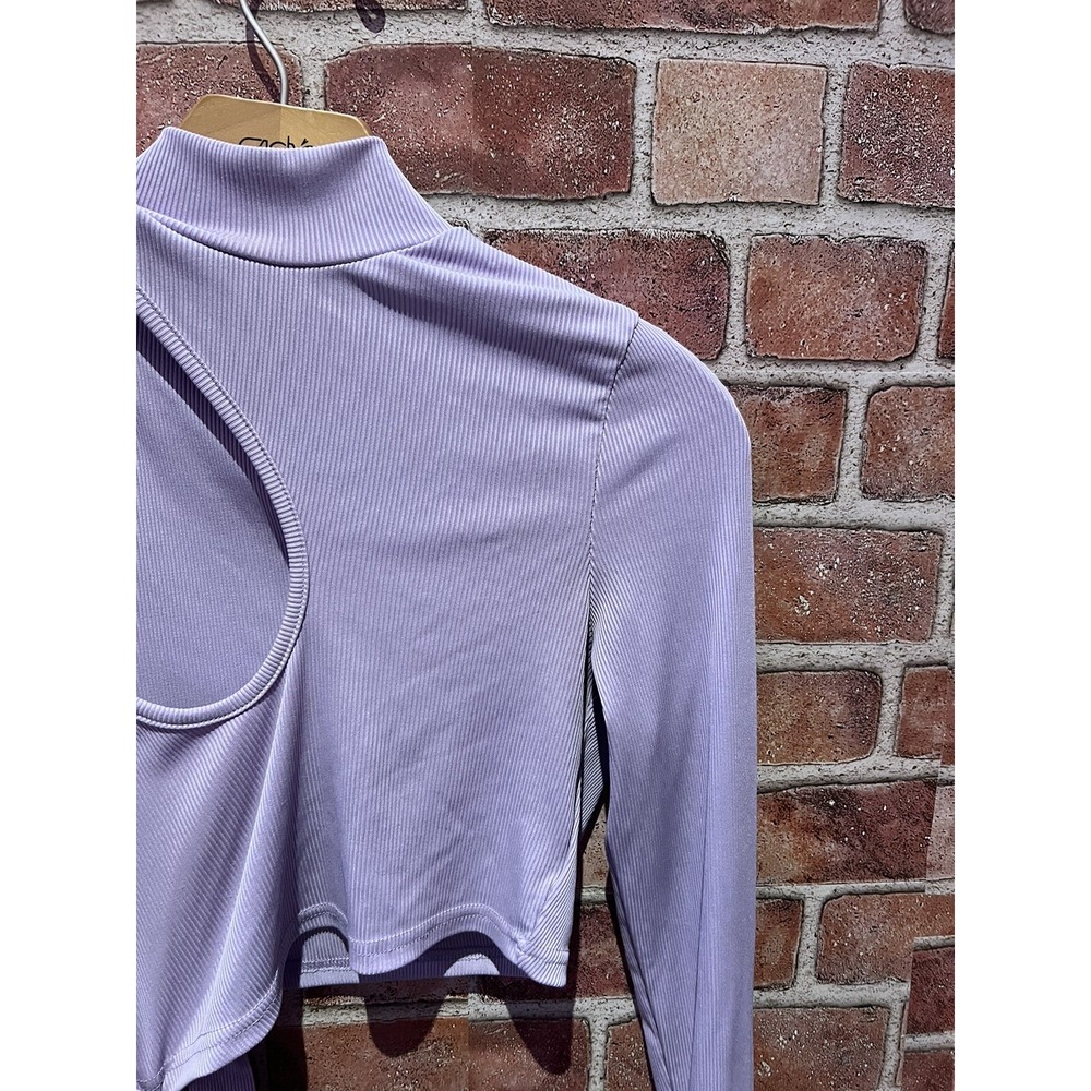 SHEIN Women's Sz M Light Purple Off The Shoulder Half Long Slv Tie Cropped Top - Picture 4 of 7
